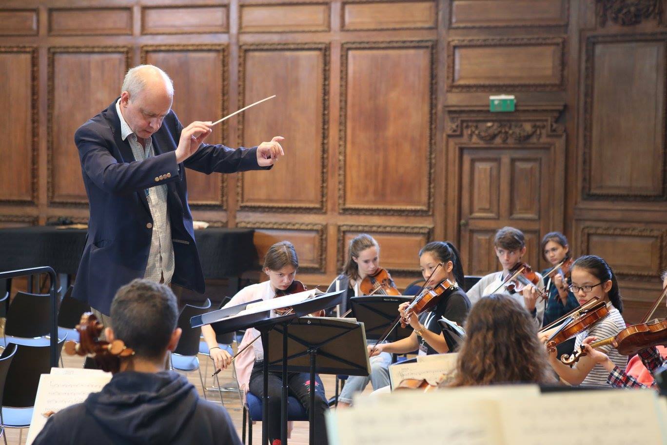 Orchestra summer course in England UK - Matthew Taylor conducts the Ingenium Academy orchestra